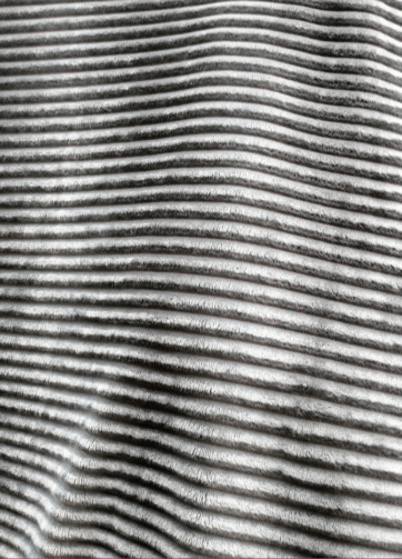 Tela Flanel Wafle 2.40 m de ancho, 100% poliéster. Suave, cálida y resistente, ideal para cobertores, colchas y sábanas térmicas.